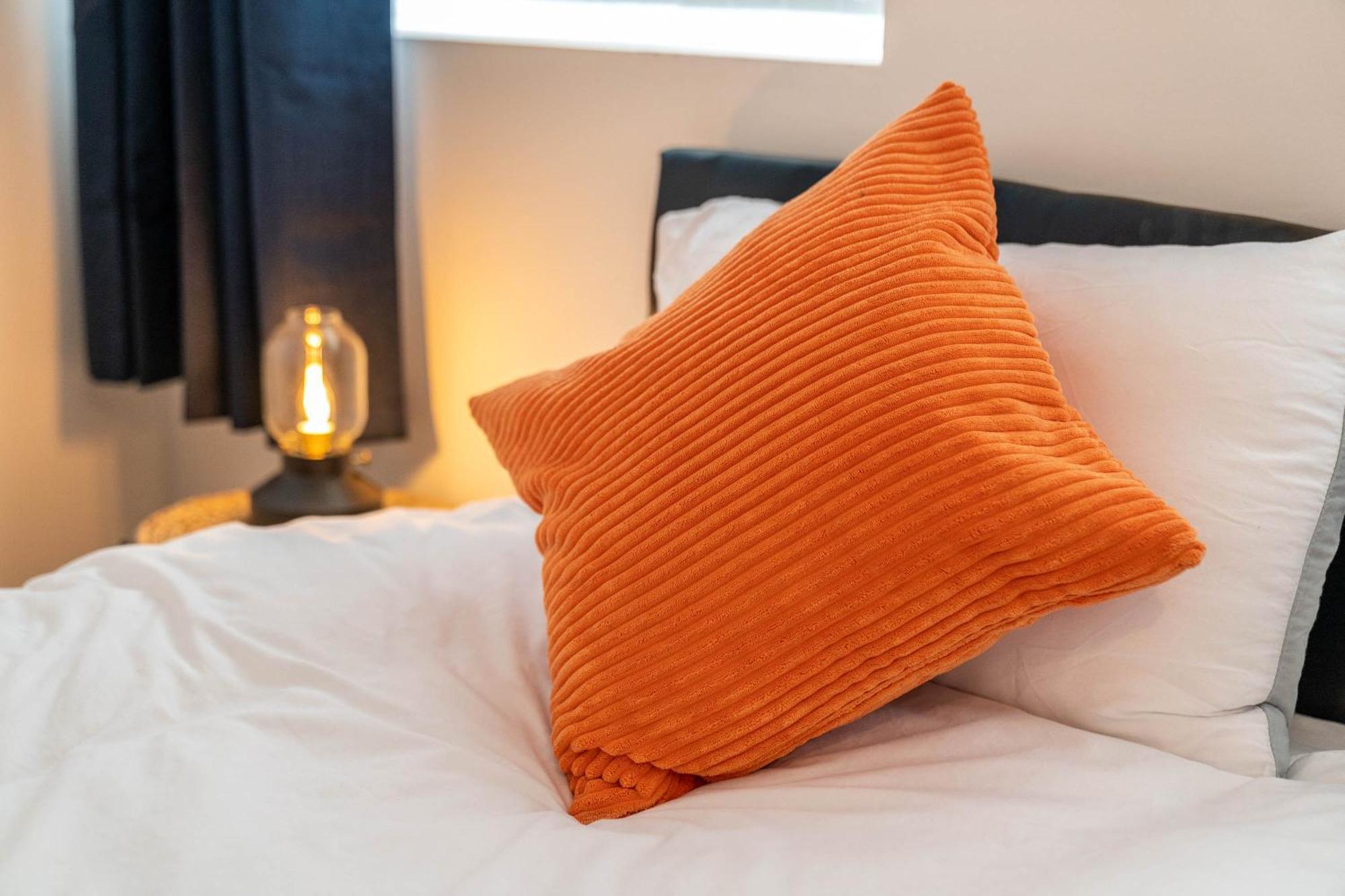 2 Bedroom Loft And Spacious Apt- One Choice Stays- Jq Birmingham Exteriör bild